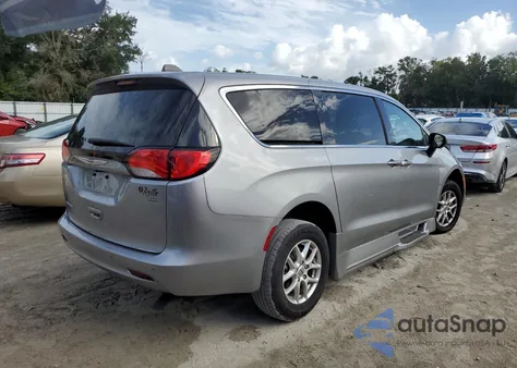 2021 Chrysler Voyager Lx z USA, uszkodzony, nr VIN 2C4RC1CG2MR554276